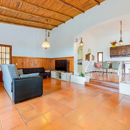 Casa Gralheira - Private Pool & Sea View Villa